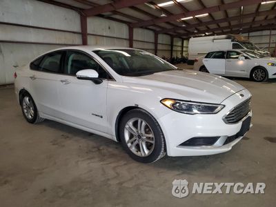 Czwarte zdjęcie samochodu z boku: 2018 FORD FUSION SE HYBRID VIN:3FA6P0LU1JR129943 - miniatura