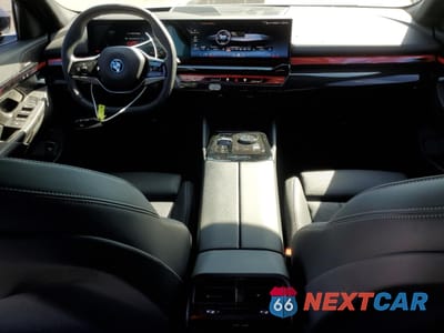 Zdjęcie 8 z 14 samochodu: 2024 BMW I5 EDRIVE 40 VIN:WBY33FK05RCR63605 - miniatura