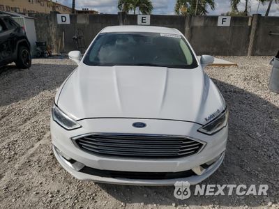 Piąte zdjęcie samochodu w środku: 2017 FORD FUSION SE HYBRID VIN:3FA6P0LU4HR410077 - miniatura