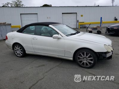 Czwarte zdjęcie samochodu z boku: 2007 MERCEDES-BENZ CLK 350 VIN:WDBTK56F27F215661 - miniatura