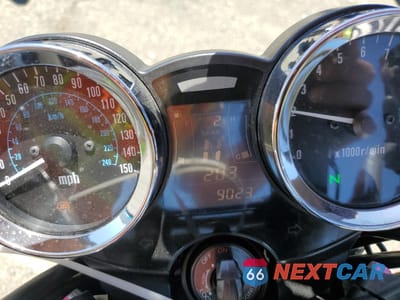 Zdjęcie 7 z 10 samochodu: 2018 KAWASAKI ZR900 R VIN:JKAZR2C10JA011003 - miniatura