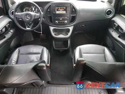 Zdjęcie 8 z 15 samochodu: 2016 MERCEDES-BENZ METRIS VIN:WD4PG2EE0G3139800 - miniatura