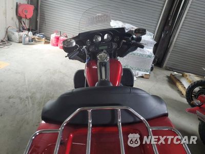 Zdjęcie 6 z 9 samochodu: 2013 HARLEY-DAVIDSON FLHTK ELECTRA GLIDE ULTRA LIMITED VIN:1HD1KEM16DB675262 - miniatura