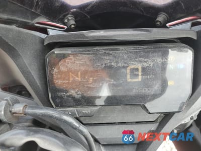 Zdjęcie 7 z 10 samochodu: 2020 HONDA CBR650 RA VIN:MLHRH0153L5100219 - miniatura