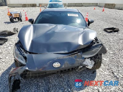 Piąte zdjęcie samochodu w środku: 2022 TOYOTA GR 86 VIN:JF1ZNBB16N9757889 - miniatura