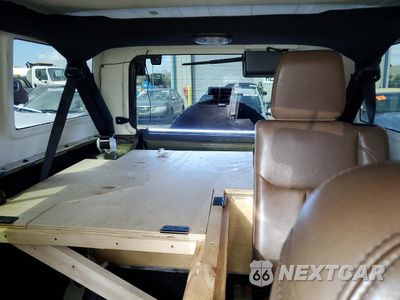 Zdjęcie 10 z 14 samochodu: 2013 JEEP WRANGLER UNLIMITED SAHARA VIN:1C4HJWEG4DL583914 - miniatura