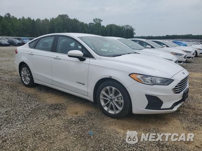 Czwarte zdjęcie samochodu z boku: 2019 FORD FUSION SE VIN:3FA6P0LU9KR184061 - miniatura