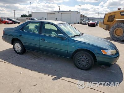 Czwarte zdjęcie samochodu z boku: 1998 TOYOTA CAMRY CE VIN:4T1BG22K5WU834339 - miniatura