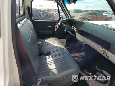 Zdjęcie 10 z 13 samochodu: 1984 CHEVROLET C10 VIN:1GCCC14DXEF352529 - miniatura