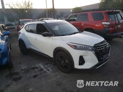 Czwarte zdjęcie samochodu z boku: 2021 NISSAN KICKS SR VIN:3N1CP5DVXML515790 - miniatura