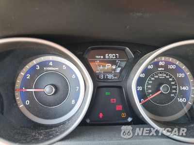 Zdjęcie 9 z 12 samochodu: 2015 HYUNDAI ELANTRA SE VIN:KMHDH4AE9FU261474 - miniatura