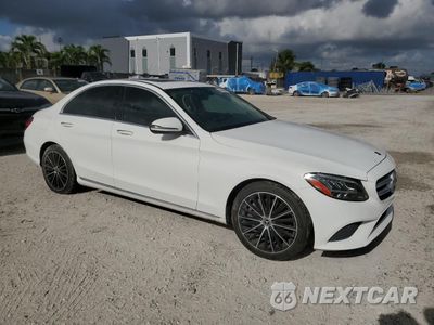 Czwarte zdjęcie samochodu z boku: 2021 MERCEDES-BENZ C 300 VIN:W1KWF8DB7MR650437 - miniatura
