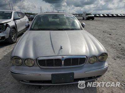 Piąte zdjęcie samochodu w środku: 2004 JAGUAR VANDENPLAS VIN:SAJEA74C14SG02291 - miniatura