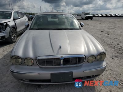 Piąte zdjęcie samochodu w środku: 2004 JAGUAR VANDENPLAS VIN:SAJEA74C14SG02291 - miniatura