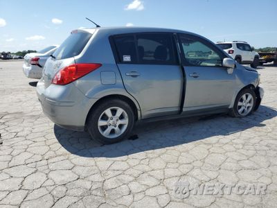 Trzecie zdjęcie samochodu z tyłu: 2009 NISSAN VERSA S VIN:3N1BC13EX9L415696 - miniatura