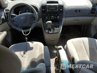 Zdjęcie 8 z 13 samochodu: 2006 KIA SEDONA EX VIN:KNDMB233566036298 - miniatura