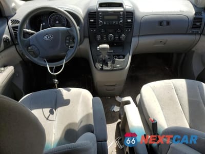 Zdjęcie 8 z 13 samochodu: 2006 KIA SEDONA EX VIN:KNDMB233566036298 - miniatura