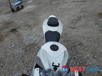 Piąte zdjęcie samochodu w środku: 2006 SUZUKI GSX-R600 K6 VIN:JS1GN7DA662103944 - miniatura