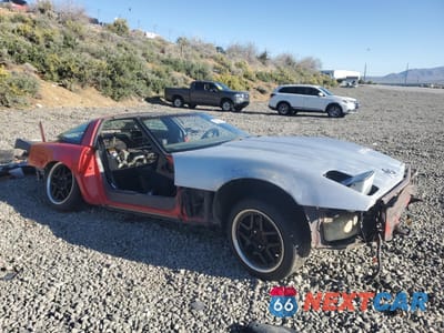 Czwarte zdjęcie samochodu z boku: 1986 CHEVROLET CORVETTE VIN:1G1YY0782G5127538 - miniatura