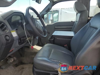 Zdjęcie 7 z 13 samochodu: 2013 FORD F450 SUPER DUTY VIN:1FDUF4GYXDEB64427 - miniatura