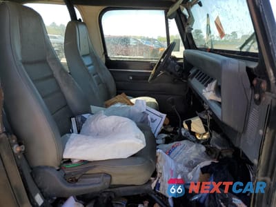 Zdjęcie 7 z 12 samochodu: 1994 JEEP WRANGLER / YJ S VIN:1J4FY19P0PP264579 - miniatura