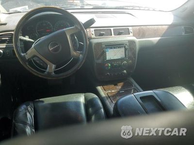 Zdjęcie 8 z 14 samochodu: 2009 GMC YUKON DENALI VIN:1GKFK03279R230097 - miniatura