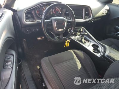 Zdjęcie 8 z 13 samochodu: 2017 DODGE CHALLENGER SXT VIN:2C3CDZAG4HH658546 - miniatura