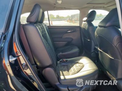 Zdjęcie 11 z 17 samochodu: 2024 TOYOTA HIGHLANDER HYBRID XLE VIN:5TDKARAH4RS024990 - miniatura