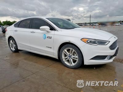 Czwarte zdjęcie samochodu z boku: 2018 FORD FUSION SE HYBRID VIN:3FA6P0LU9JR171650 - miniatura