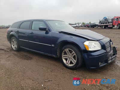 Czwarte zdjęcie samochodu z boku: 2005 DODGE MAGNUM R/T VIN:2D4GV58295H640667 - miniatura