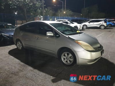 Czwarte zdjęcie samochodu z boku: 2004 TOYOTA PRIUS VIN:JTDKB20U340025871 - miniatura