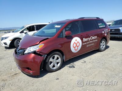 2014 TOYOTA SIENNA LE 5TDKK3DC7ES506048 - główne zdjęcie licytacji z USA - miniatura