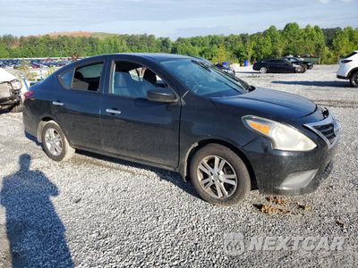 Czwarte zdjęcie samochodu z boku: 2015 NISSAN VERSA S VIN:3N1CN7AP5FL860963 - miniatura