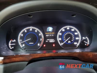 Zdjęcie 9 z 14 samochodu: 2012 HYUNDAI EQUUS SIGNATURE VIN:KMHGH4JH4CU056213 - miniatura