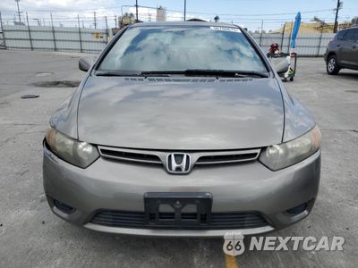 Piąte zdjęcie samochodu w środku: 2008 HONDA CIVIC LX VIN:2HGFG12668H536439 - miniatura