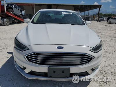 Piąte zdjęcie samochodu w środku: 2017 FORD FUSION SE HYBRID VIN:3FA6P0LU2HR359565 - miniatura