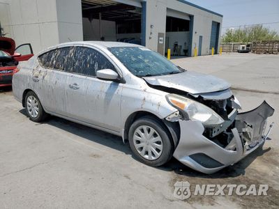 Czwarte zdjęcie samochodu z boku: 2015 NISSAN VERSA S VIN:3N1CN7AP5FL879707 - miniatura