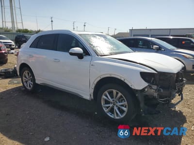 Czwarte zdjęcie samochodu z boku: 2023 AUDI Q3 PREMIUM S LINE 45 VIN:WA1DECF34P1049951 - miniatura