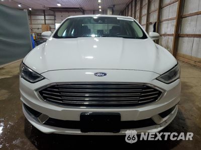 Piąte zdjęcie samochodu w środku: 2018 FORD FUSION SE HYBRID VIN:3FA6P0LU3JR172020 - miniatura