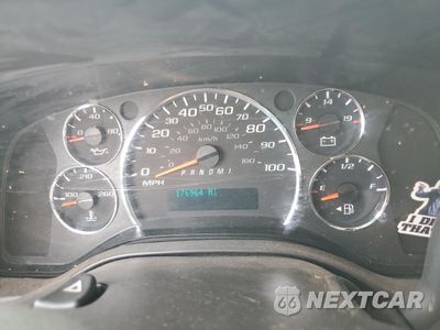 Zdjęcie 9 z 13 samochodu: 2014 CHEVROLET EXPRESS G2500 VIN:1GCWGFCA6E1914977 - miniatura
