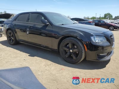 Czwarte zdjęcie samochodu z boku: 2021 CHRYSLER 300 S VIN:2C3CCABT1MH604194 - miniatura