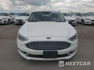 Piąte zdjęcie samochodu w środku: 2017 FORD FUSION SE HYBRID VIN:3FA6P0LU7HR409313 - miniatura