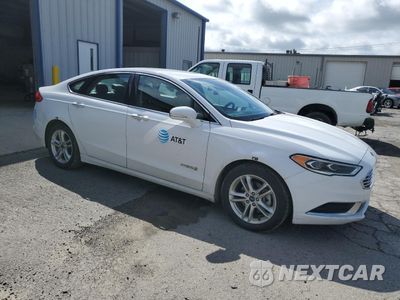 Czwarte zdjęcie samochodu z boku: 2018 FORD FUSION SE HYBRID VIN:3FA6P0LU3JR171921 - miniatura