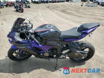 Trzecie zdjęcie samochodu z tyłu: 2022 KAWASAKI ZX636 K VIN:JKBZXJH18NA013270 - miniatura