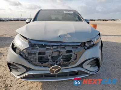 Piąte zdjęcie samochodu w środku: 2023 MERCEDES-BENZ EQE SUV 350+ VIN:4JGGM2BB0PA031777 - miniatura