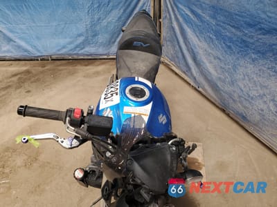 Piąte zdjęcie samochodu w środku: 2017 SUZUKI SV650 A VIN:JS1VP55B0H2100070 - miniatura