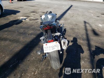 Czwarte zdjęcie samochodu z boku: 2025 KAWASAKI ZX636 K VIN:JKBZXJJ12SA024903 - miniatura