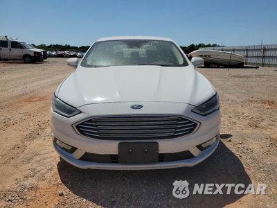 Piąte zdjęcie samochodu w środku: 2017 FORD FUSION SE HYBRID VIN:3FA6P0LU9HR409121 - miniatura