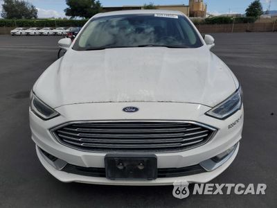 Piąte zdjęcie samochodu w środku: 2017 FORD FUSION SE HYBRID VIN:3FA6P0LU3HR409440 - miniatura
