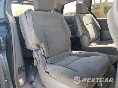 Zdjęcie 11 z 15 samochodu: 2004 TOYOTA SIENNA CE VIN:5TDZA23C44S012290 - miniatura